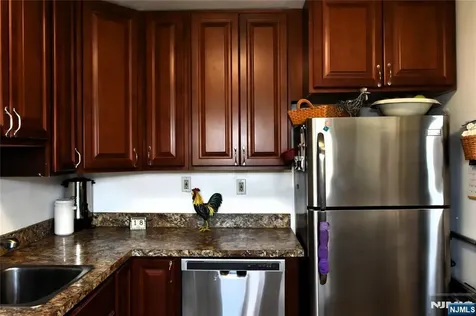 5-65 Elmwood Terrace Elmwood Park NJ 07407