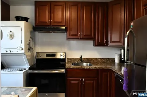 5-65 Elmwood Terrace Elmwood Park NJ 07407