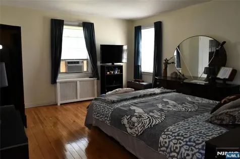 5-65 Elmwood Terrace Elmwood Park NJ 07407