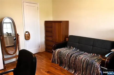 5-65 Elmwood Terrace Elmwood Park NJ 07407