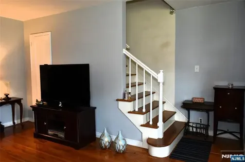 5-65 Elmwood Terrace Elmwood Park NJ 07407