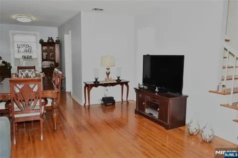 5-65 Elmwood Terrace Elmwood Park NJ 07407