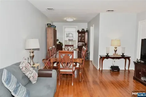 5-65 Elmwood Terrace Elmwood Park NJ 07407