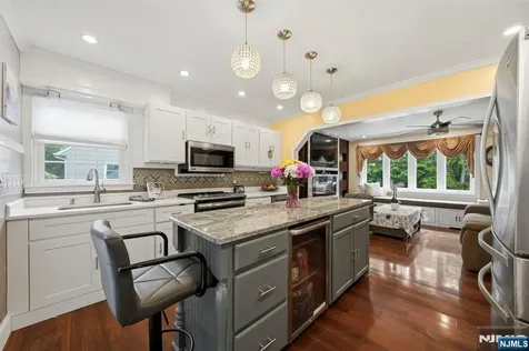 52 Barbara Drive Pompton Lakes NJ 07442