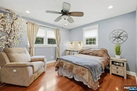 52 Barbara Drive Pompton Lakes NJ 07442