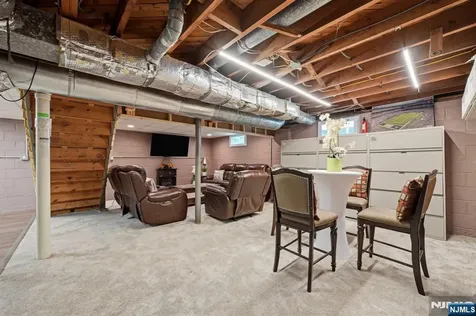 52 Barbara Drive Pompton Lakes NJ 07442