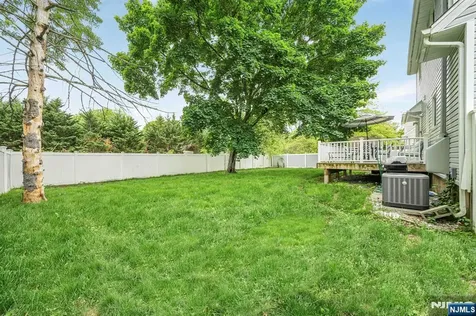 52 Barbara Drive Pompton Lakes NJ 07442