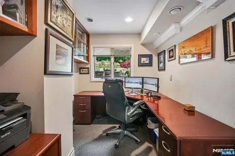 17 Stonewall Drive Livingston NJ 07039