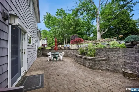 17 Stonewall Drive Livingston NJ 07039