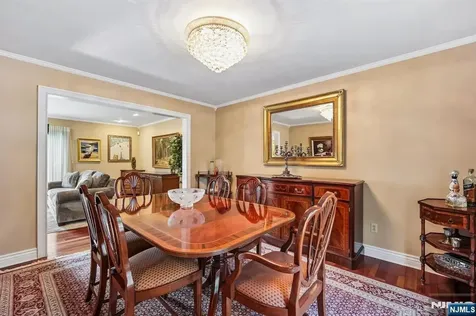 17 Stonewall Drive Livingston NJ 07039