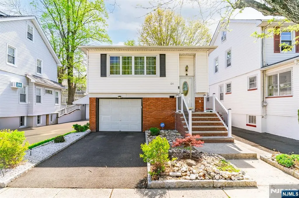 126 Franklin Terrace Irvington NJ 07111