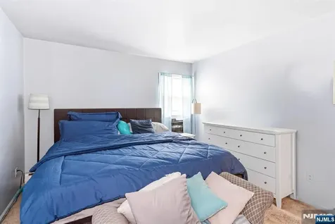 126 Franklin Terrace Irvington NJ 07111