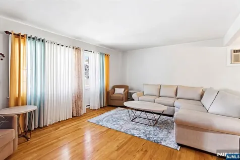 126 Franklin Terrace Irvington NJ 07111