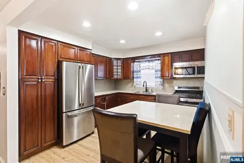 126 Franklin Terrace Irvington NJ 07111