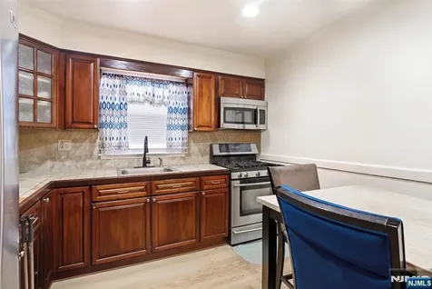126 Franklin Terrace Irvington NJ 07111