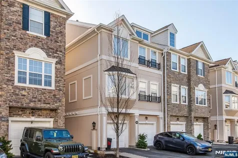 28 George Russell Way Clifton NJ 07013