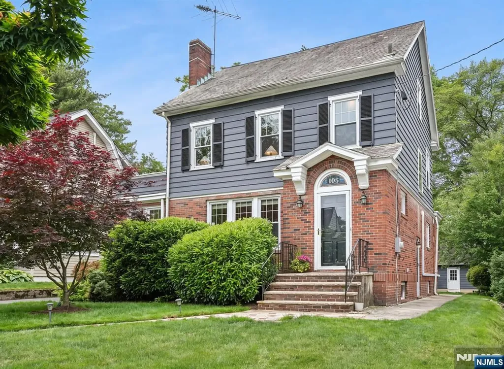 108 Oakview Avenue Maplewood NJ 07040