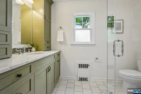 108 Oakview Avenue Maplewood NJ 07040
