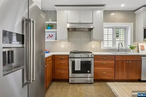 108 Oakview Avenue Maplewood NJ 07040