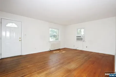 1806 Palisade Avenue Teaneck NJ 07666