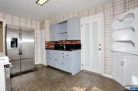 1806 Palisade Avenue Teaneck NJ 07666