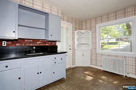 1806 Palisade Avenue Teaneck NJ 07666