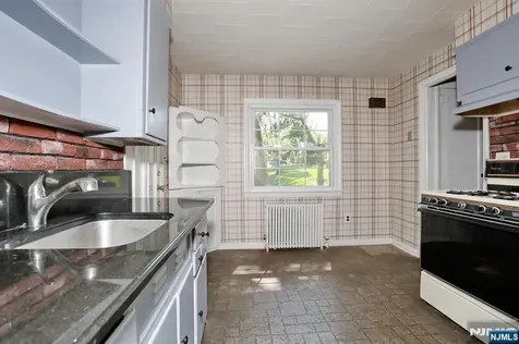 1806 Palisade Avenue Teaneck NJ 07666