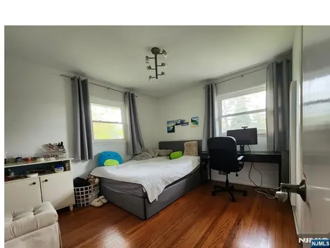 20 Elmwood Terrace Cresskill NJ 07626