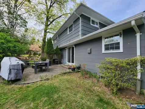 20 Elmwood Terrace Cresskill NJ 07626