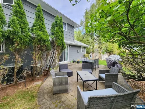 20 Elmwood Terrace Cresskill NJ 07626