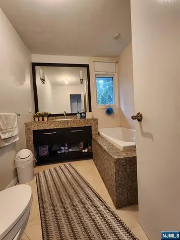 20 Elmwood Terrace Cresskill NJ 07626