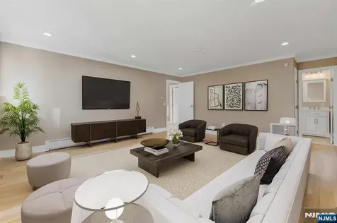 16 Cypress Peak Lane Montvale NJ 07645