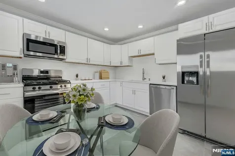 16 Cypress Peak Lane Montvale NJ 07645