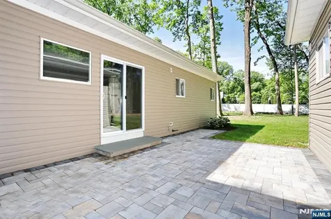 16 Cypress Peak Lane Montvale NJ 07645