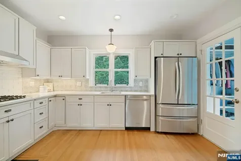 141 W End Avenue Ridgewood NJ 07450