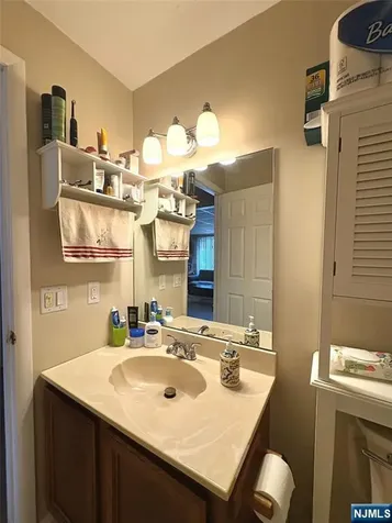 410 Paterson Avenue East Rutherford NJ 07073