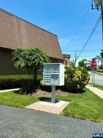 410 Paterson Avenue East Rutherford NJ 07073