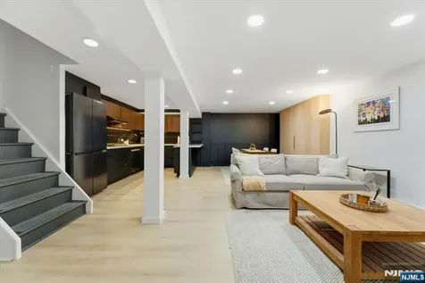 18 Hudson Street Nutley NJ 07110
