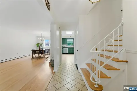 18 Hudson Street Nutley NJ 07110
