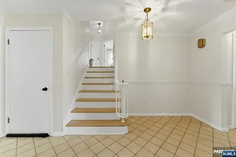 18 Hudson Street Nutley NJ 07110