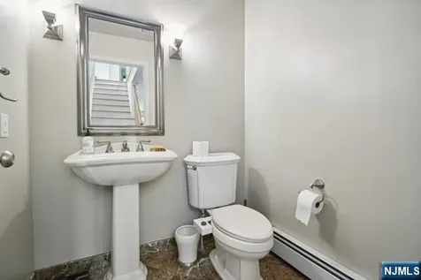 75 Myrtle Avenue Edgewater NJ 07020
