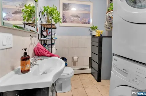 269-271 18th Avenue Paterson NJ 07504