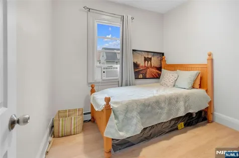 269-271 18th Avenue Paterson NJ 07504