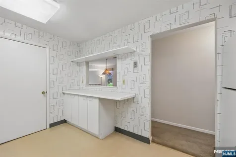 1 Peabody Court Teaneck NJ 07666