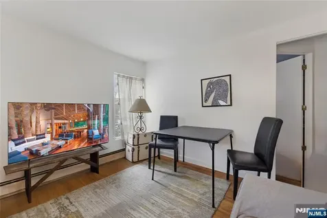 2455 3rd Street Fort Lee NJ 07024