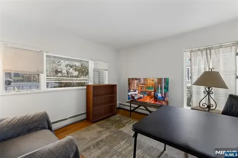 2455 3rd Street Fort Lee NJ 07024