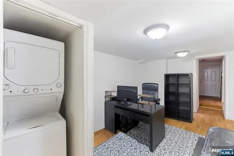 2455 3rd Street Fort Lee NJ 07024