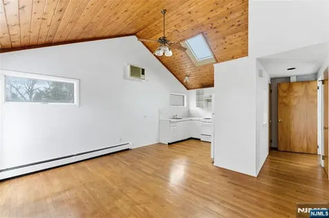 2455 3rd Street Fort Lee NJ 07024
