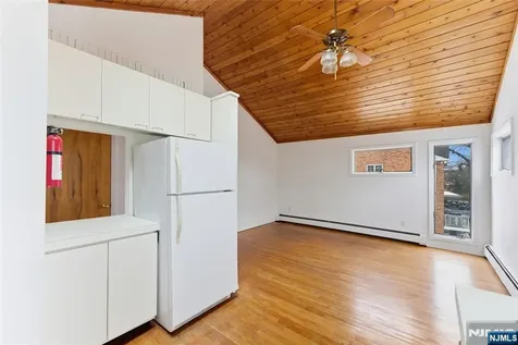 2455 3rd Street Fort Lee NJ 07024