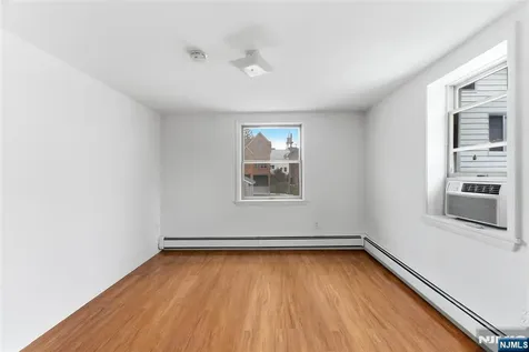 2455 3rd Street Fort Lee NJ 07024